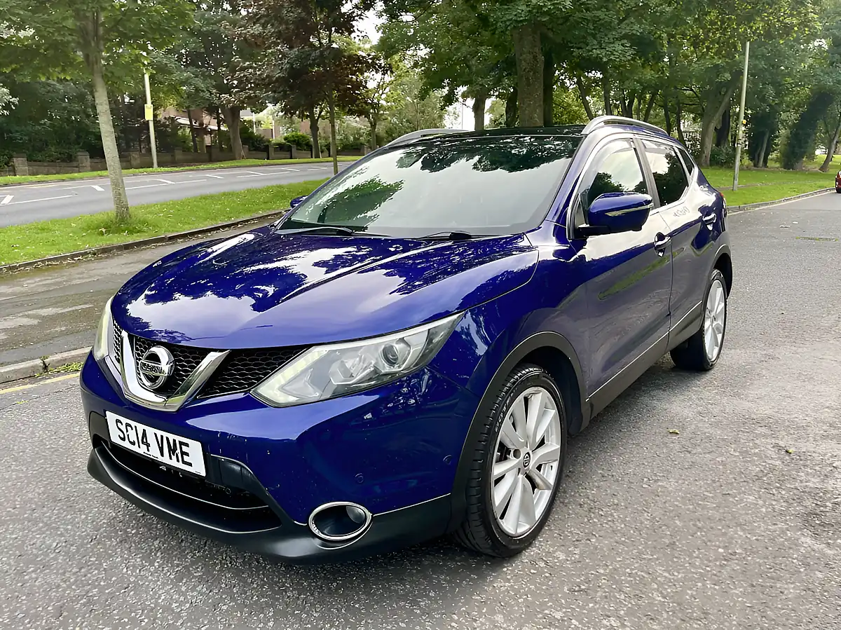 Used 2014 Nissan Qashqai Tekna Blue - Interior and Exterior details 2