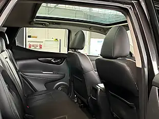 Used 2014 Nissan Qashqai Tekna - Interior and Exterior details 17