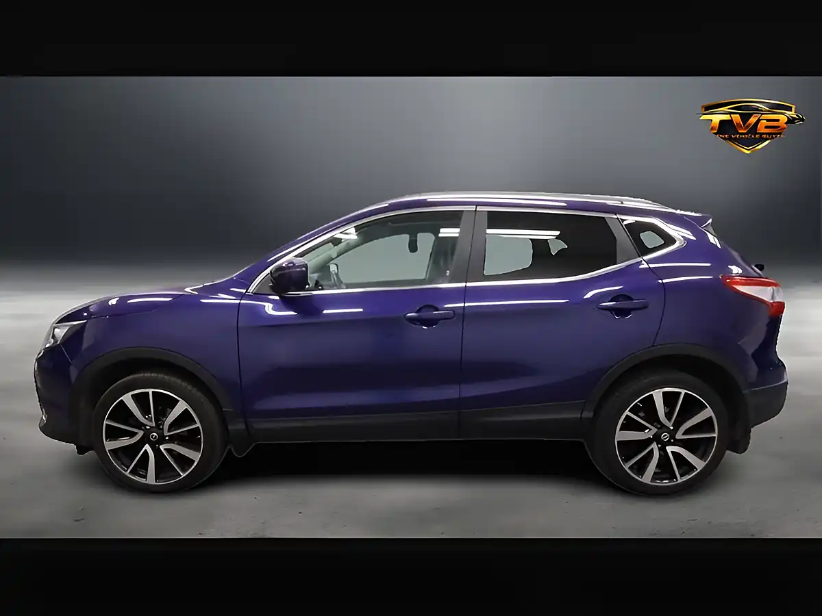 Used 2014 Nissan Qashqai Tekna Ink Blue - Interior and Exterior details 6