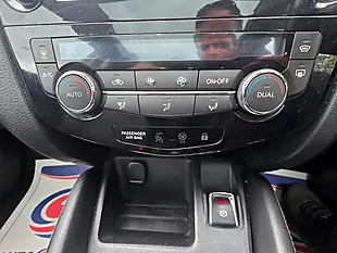 Used 2014 Nissan Qashqai Tekna Red - Interior and Exterior details 15