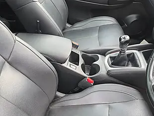Used 2014 Nissan Qashqai Tekna Red - Interior and Exterior details 18
