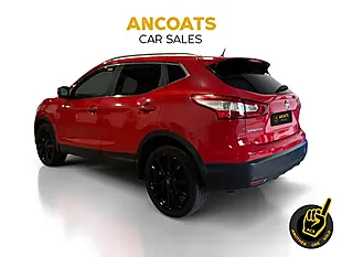 Used 2014 Nissan Qashqai Tekna Red - Interior and Exterior details 3