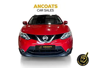Used 2014 Nissan Qashqai Tekna Red - Interior and Exterior details 7