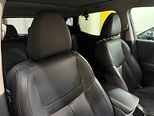 Used 2014 Nissan Qashqai Tekna Silver - Interior and Exterior details 12