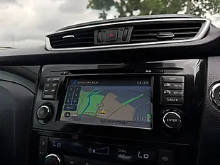 Used 2014 Nissan Qashqai Tekna White - Interior and Exterior details 15