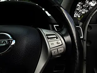 Used 2014 Nissan Qashqai Tekna White - Interior and Exterior details 17