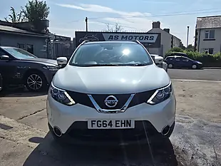 Used 2014 Nissan Qashqai Tekna White - Interior and Exterior details 2
