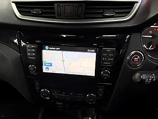 Used 2014 Nissan Qashqai Tekna Xtron Black - Interior and Exterior details 14