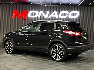 Used 2014 Nissan Qashqai Tekna Xtron Black - Interior and Exterior details 3