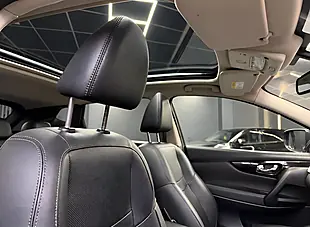 Used 2014 Nissan Qashqai Tekna Xtron Black - Interior and Exterior details 8