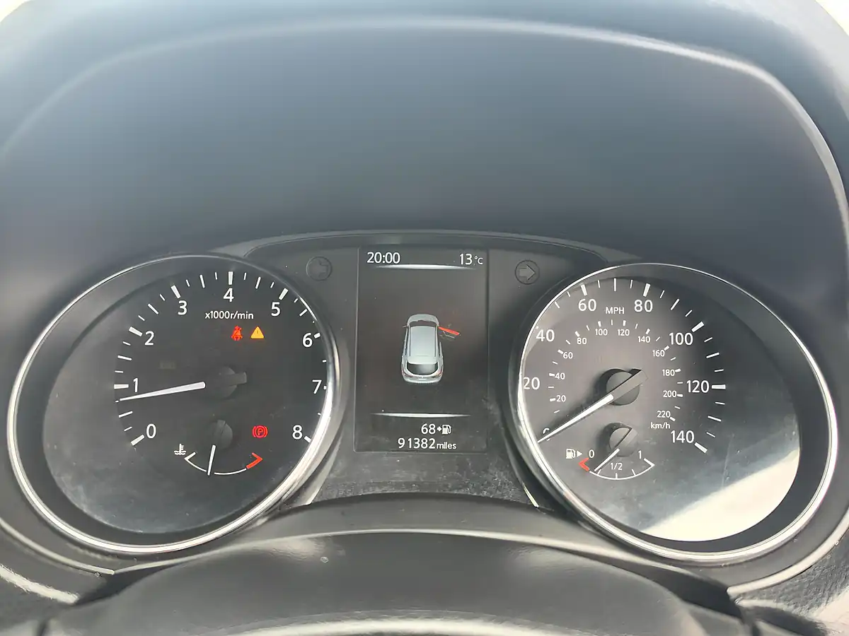 Used 2014 Nissan Qashqai Visia Black - Interior and Exterior details 10