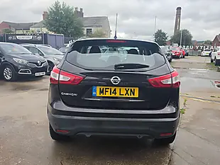 Used 2014 Nissan Qashqai Visia Black - Interior and Exterior details 6