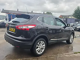 Used 2014 Nissan Qashqai Visia Black - Interior and Exterior details 7