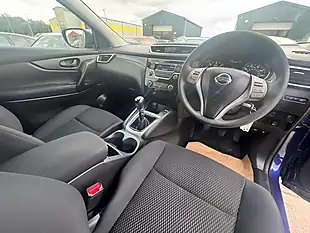 Used 2014 Nissan Qashqai Visia Blue - Interior and Exterior details 15