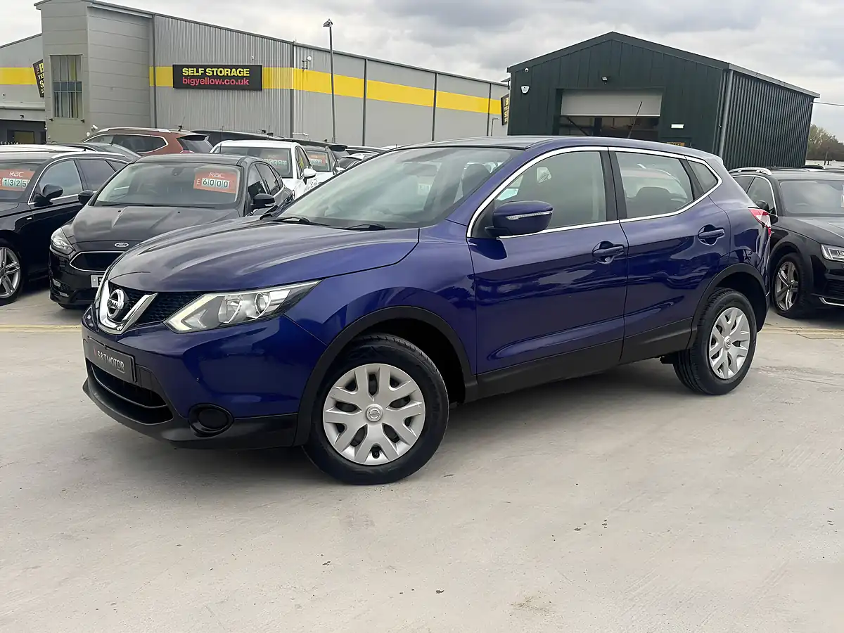 Used 2014 Nissan Qashqai Visia Blue - Interior and Exterior details 3