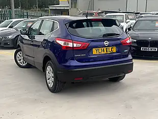 Used 2014 Nissan Qashqai Visia Blue - Interior and Exterior details 4