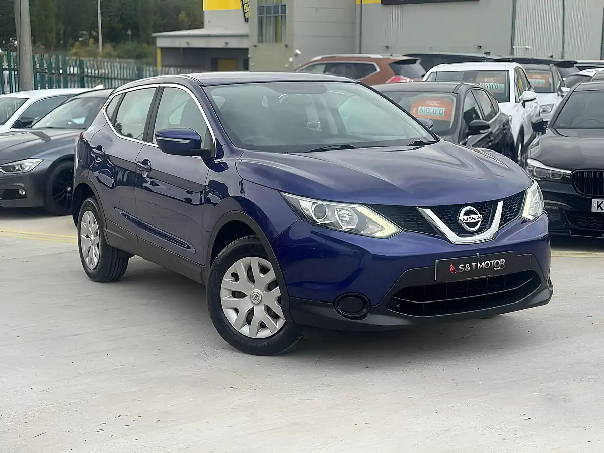 Used 2014 Nissan Qashqai Visia Blue - Interior and Exterior details 5