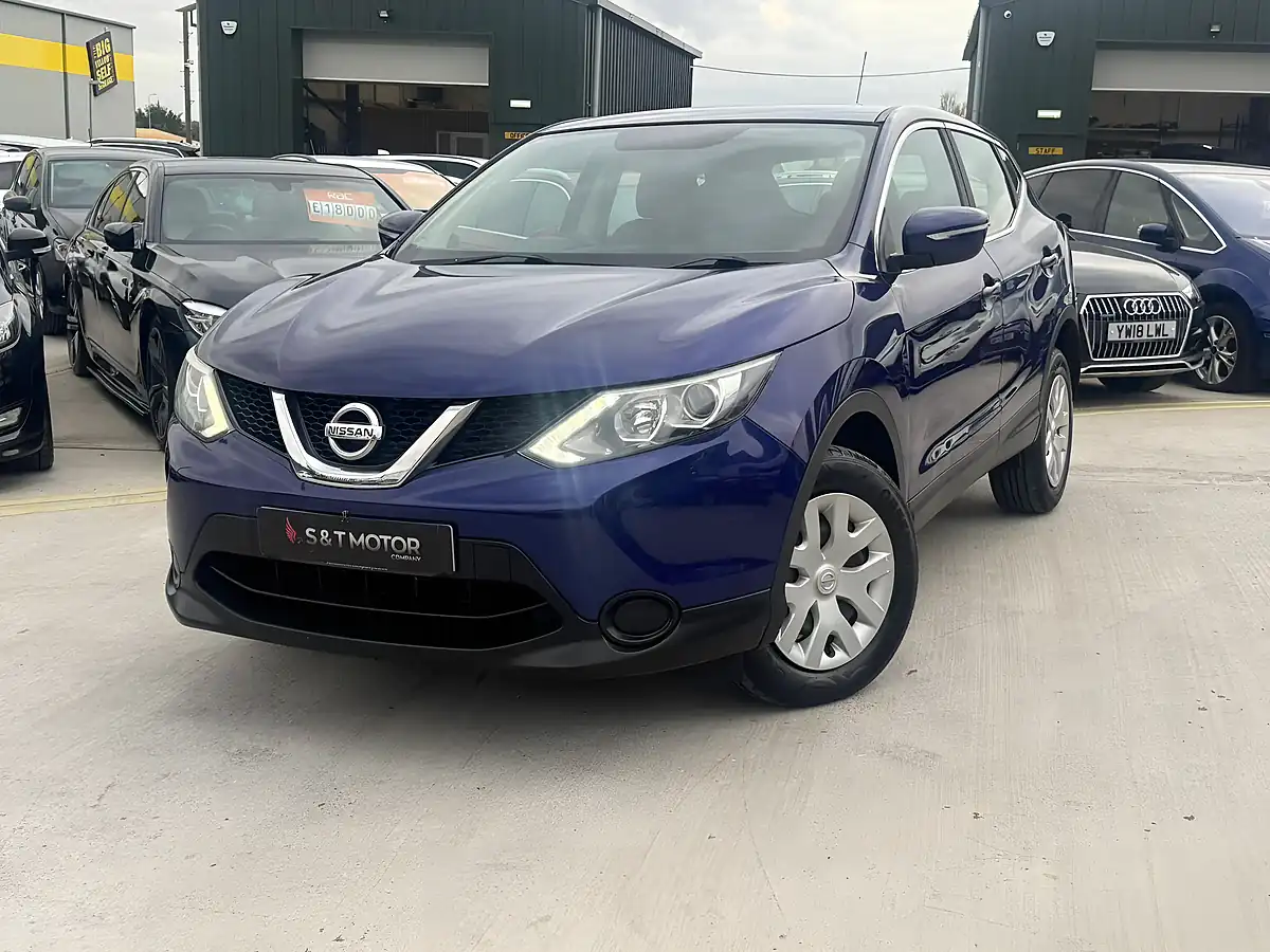 Used 2014 Nissan Qashqai Visia Blue - Interior and Exterior details 6