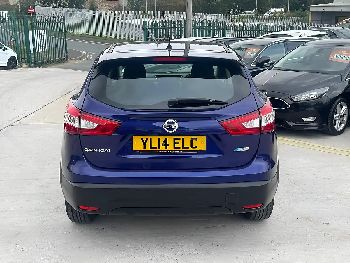 Used 2014 Nissan Qashqai Visia Blue - Interior and Exterior details 9