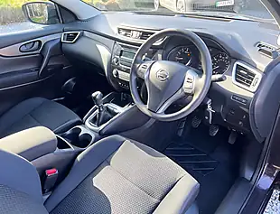 Used 2014 Nissan Qashqai Visia Pearl Black - Interior and Exterior details 12