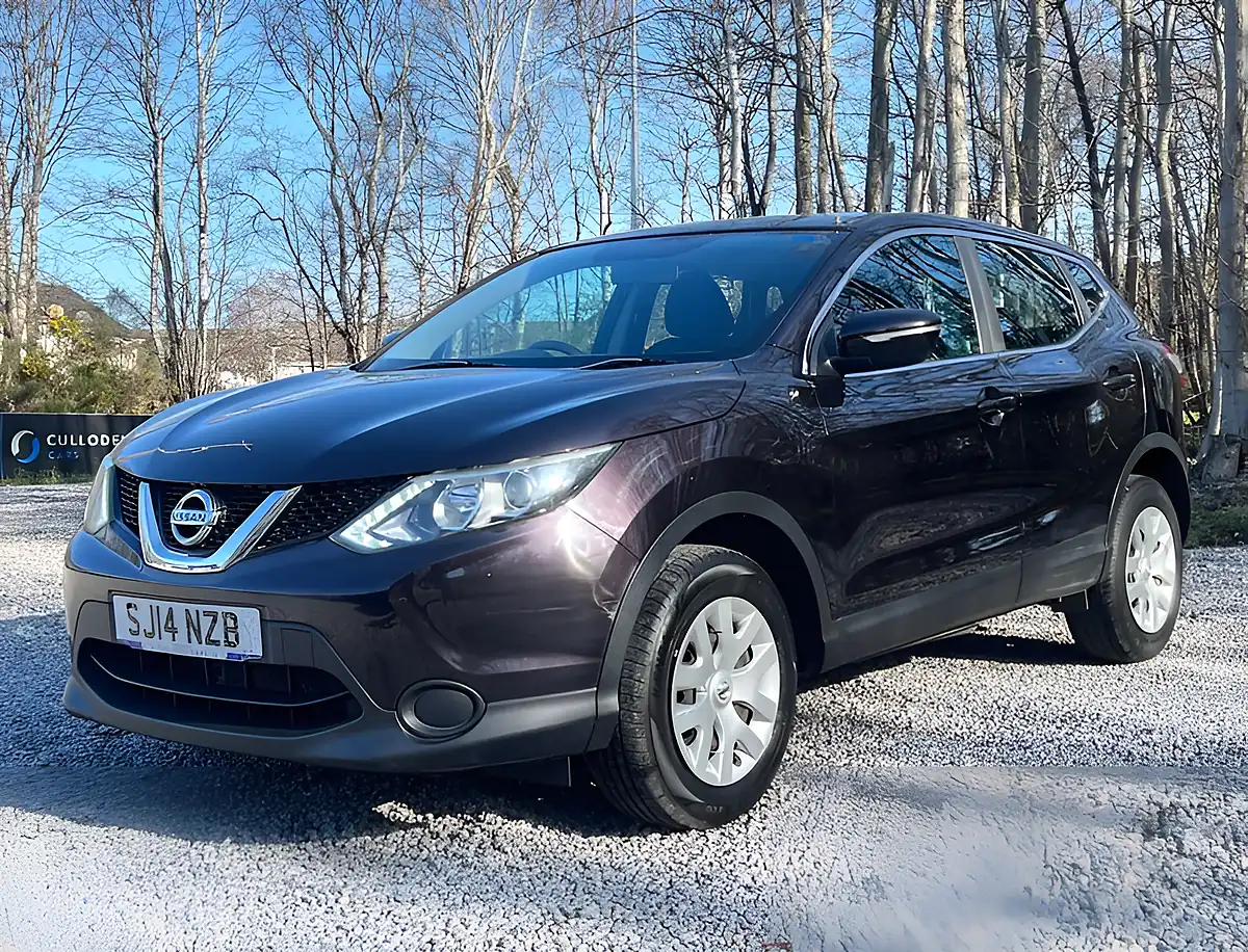 Used 2014 Nissan Qashqai Visia Pearl Black - Interior and Exterior details 7