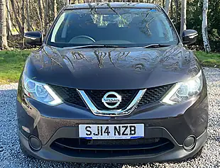 Used 2014 Nissan Qashqai Visia Pearl Black - Interior and Exterior details 8