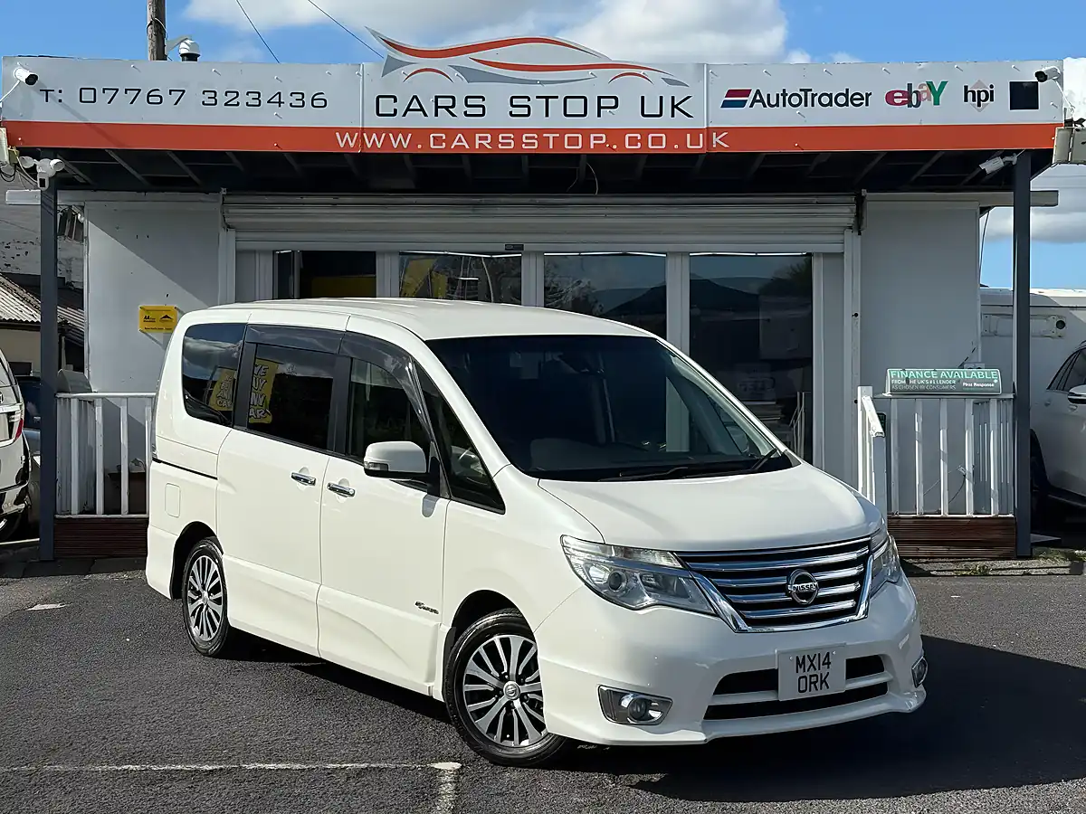 Used 2014 Nissan Serena Highway Star White - Interior and Exterior details 5