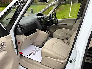 Used 2014 Nissan Serena S White - Interior and Exterior details 14