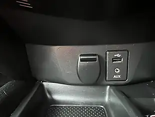 Used 2014 Nissan X-Trail Acenta Blue - Interior and Exterior details 15