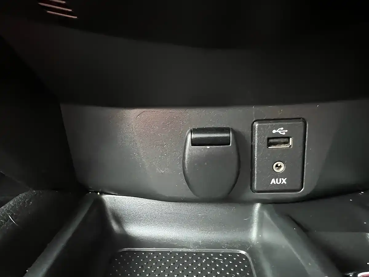 Used 2014 Nissan X-Trail Acenta Blue - Interior and Exterior details 15