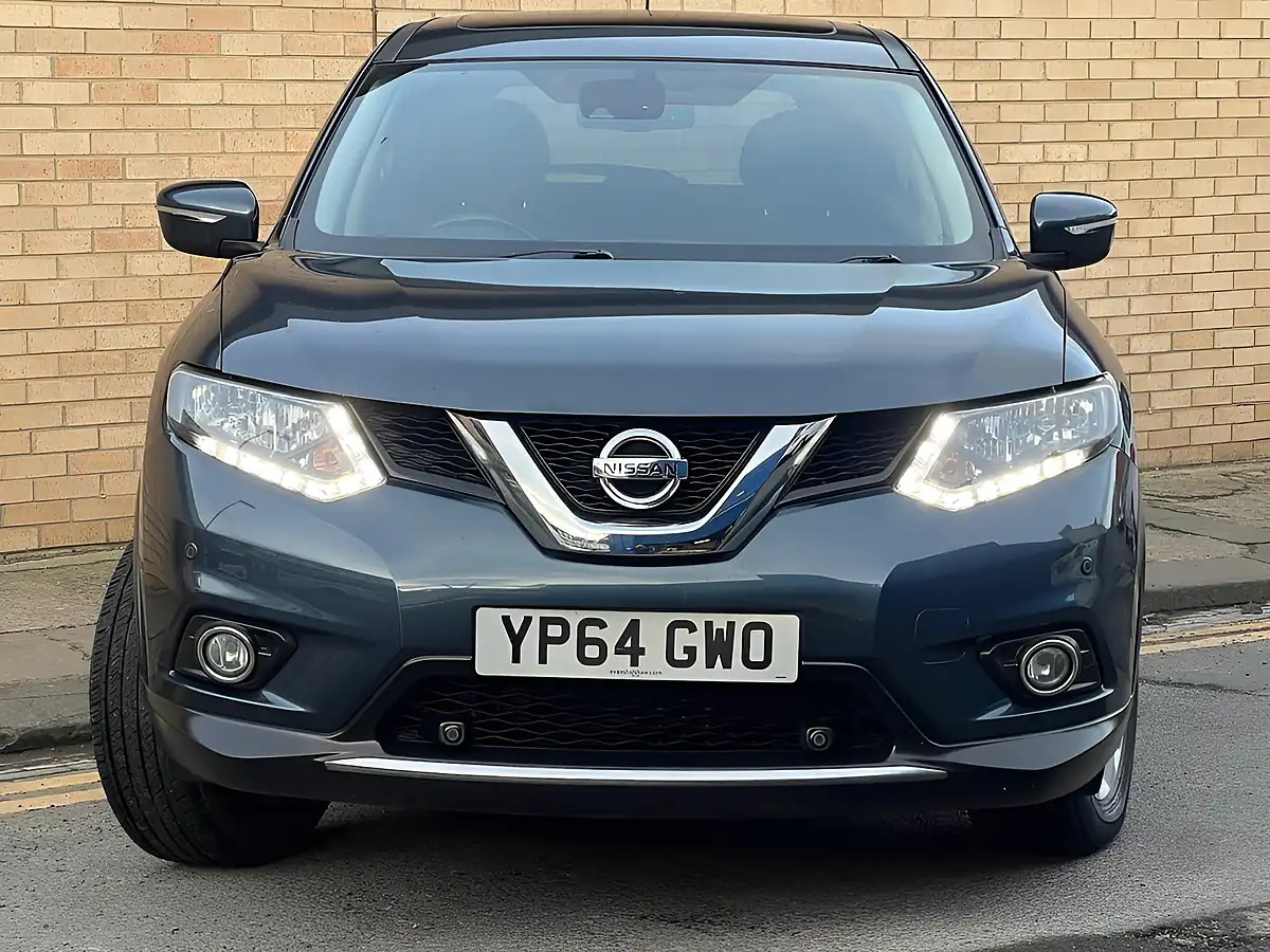Used 2014 Nissan X-Trail Acenta Blue - Interior and Exterior details 2