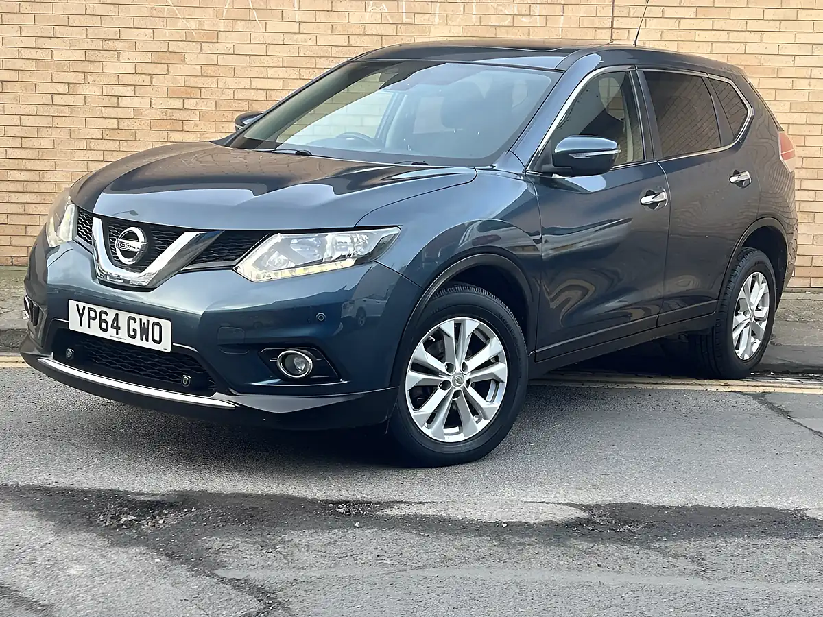 Used 2014 Nissan X-Trail Acenta Blue - Interior and Exterior details 3