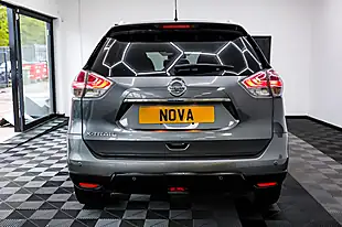 Used 2014 Nissan X-Trail N-Tec Gun Metallic - Interior and Exterior details 11