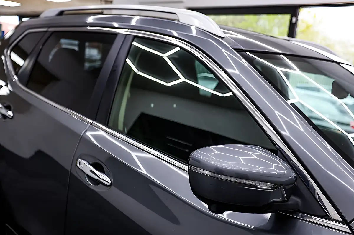 Used 2014 Nissan X-Trail N-Tec Gun Metallic - Interior and Exterior details 20