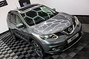 Used 2014 Nissan X-Trail N-Tec Gun Metallic - Interior and Exterior details 3