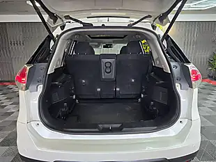 Used 2014 Nissan X-Trail N-Tec White - Interior and Exterior details 15
