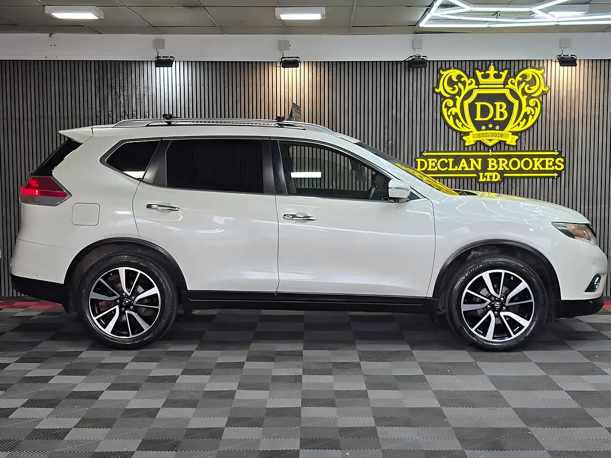 Used 2014 Nissan X-Trail N-Tec White - Interior and Exterior details 2