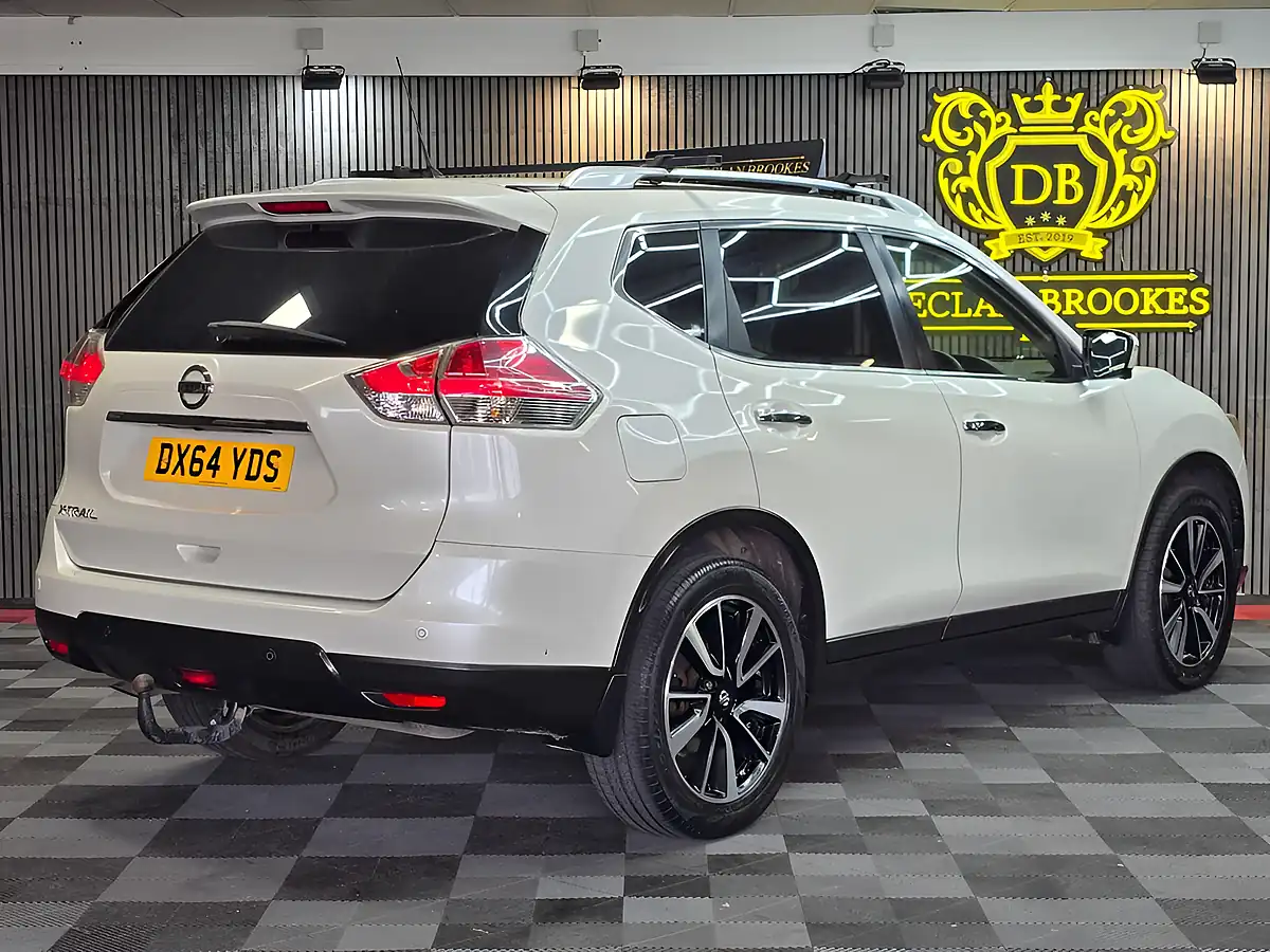 Used 2014 Nissan X-Trail N-Tec White - Interior and Exterior details 3