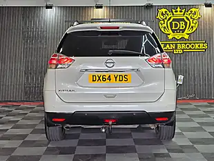 Used 2014 Nissan X-Trail N-Tec White - Interior and Exterior details 4