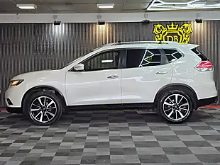 Used 2014 Nissan X-Trail N-Tec White - Interior and Exterior details 6
