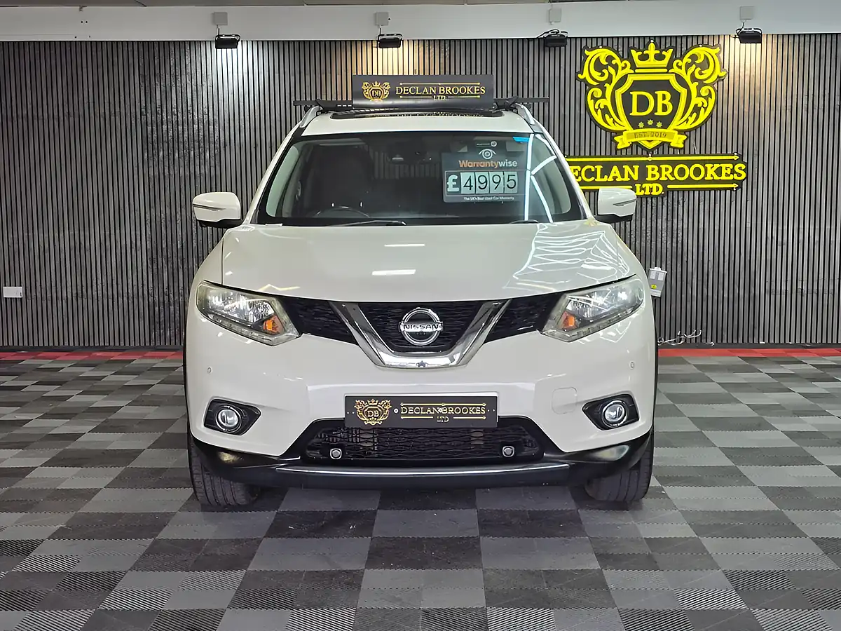 Used 2014 Nissan X-Trail N-Tec White - Interior and Exterior details 8