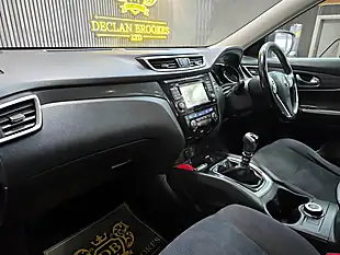 Used 2014 Nissan X-Trail N-Tec White - Interior and Exterior details 9