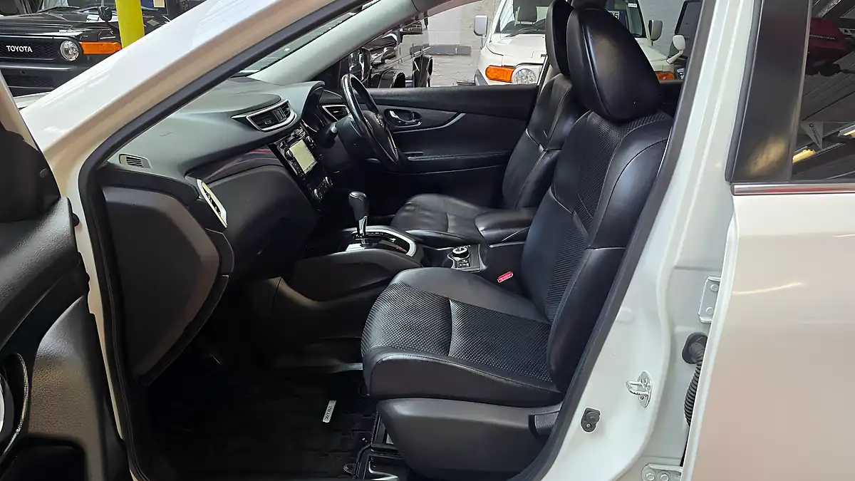 Used 2014 Nissan X-Trail Other 7 Seater Other - Interior and Exterior details 11