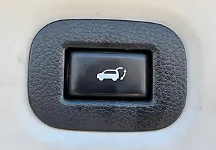 Used 2014 Nissan X-Trail Tekna Black - Interior and Exterior details 12
