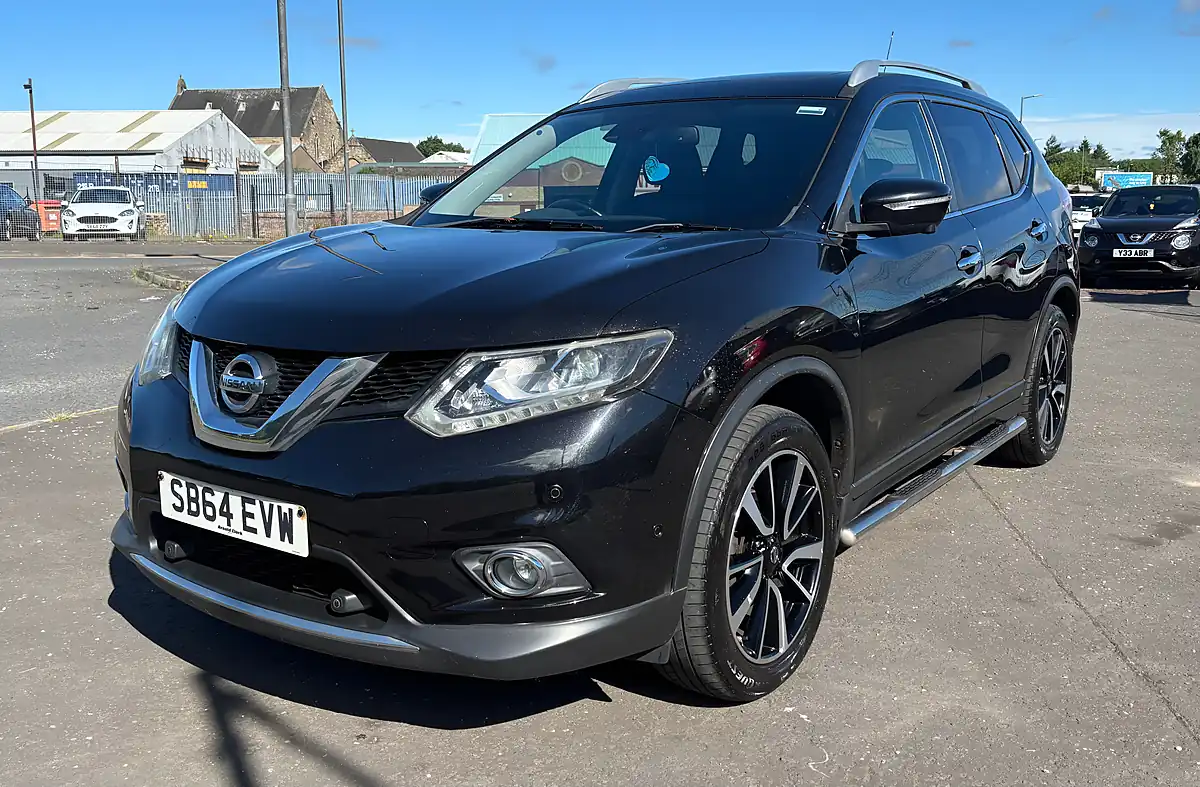 Used 2014 Nissan X-Trail Tekna Black - Interior and Exterior details 2