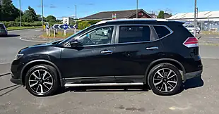 Used 2014 Nissan X-Trail Tekna Black - Interior and Exterior details 3