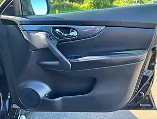 Used 2014 Nissan X-Trail Tekna Black - Interior and Exterior details 9