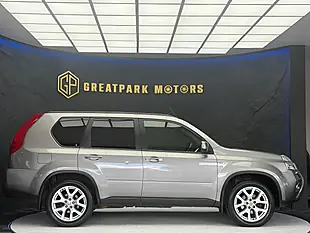 Used 2014 Nissan X-Trail Tekna Grey - Interior and Exterior details 4