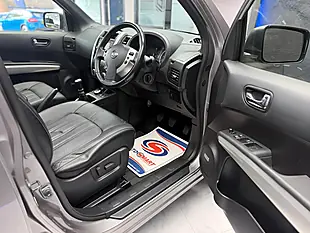 Used 2014 Nissan X-Trail Tekna Grey - Interior and Exterior details 9