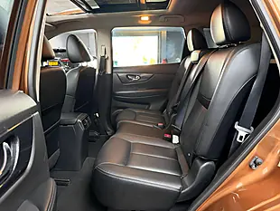 Used 2014 Nissan X-Trail Tekna Orange Metallic - Interior and Exterior details 13